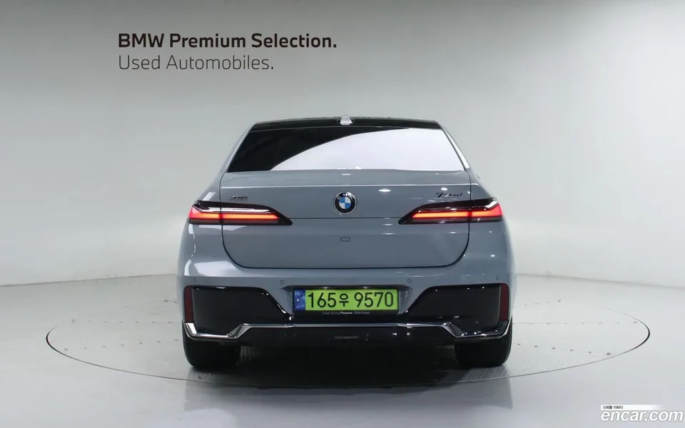 BMW 7 Series 740d xDrive M 2024 — миниатюра 3