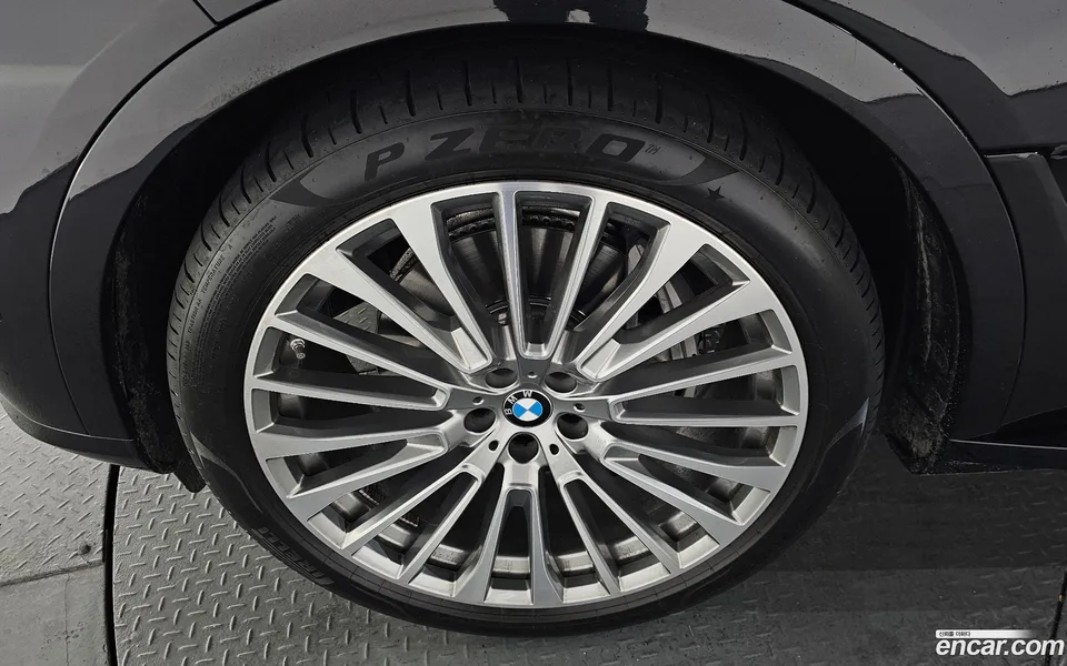 BMW X7 xDrive 40d 7 2024 — миниатюра 5