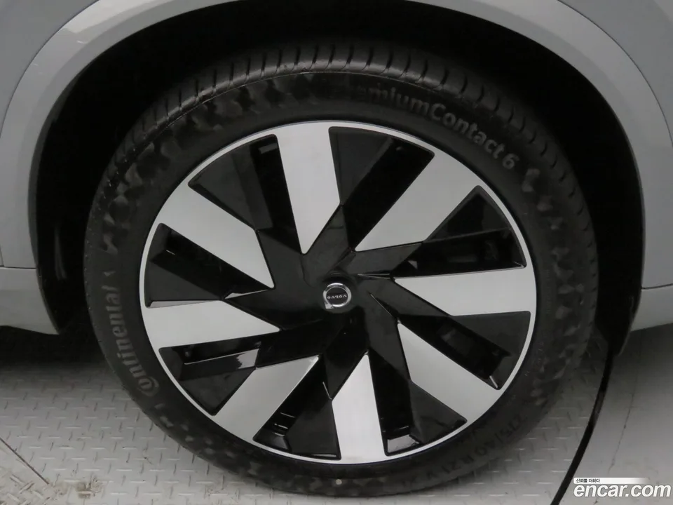 Volvo XC90 T8 2024 — миниатюра 5