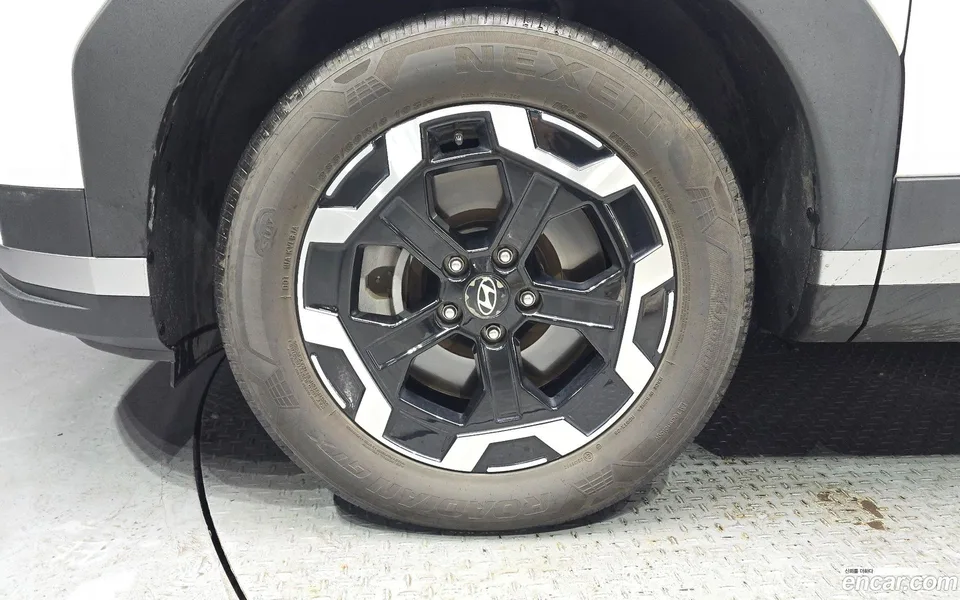 Hyundai SantaFe 2.5T 2WD 2024 — миниатюра 5