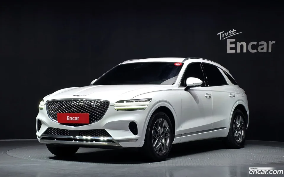Genesis GV70 2.5T 2WD 2023 — фото 1, купить с доставкой в Москву