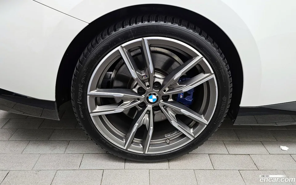 BMW 2 Series M240i xDrive 2024 — thumbnail 2
