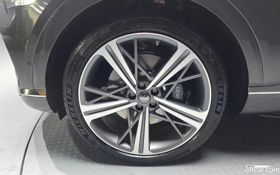 Genesis GV80 Coupe 2.5T AWD 2024 — миниатюра 2