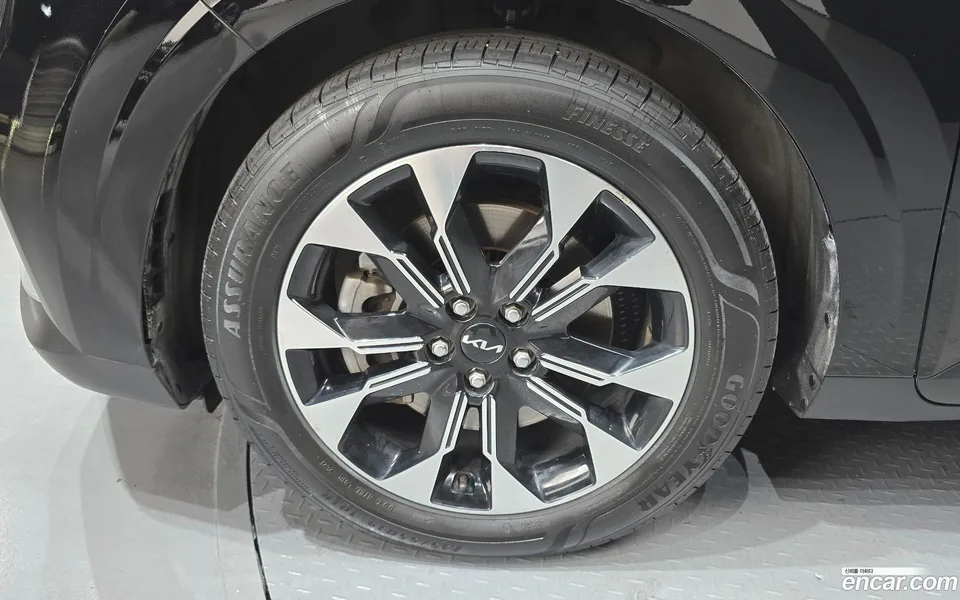 Kia Carnival 9 2022 — миниатюра 2