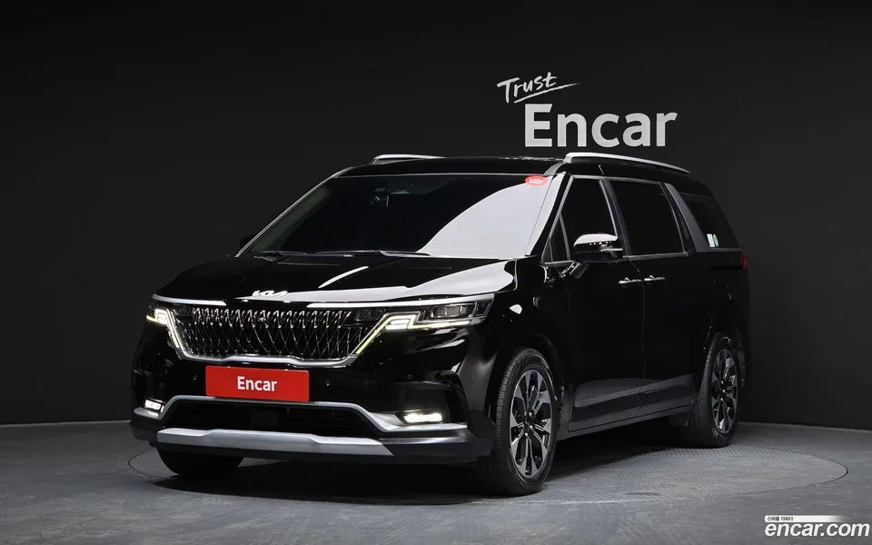 Kia Carnival 9 2022 — фото 1, купить с доставкой в Москву