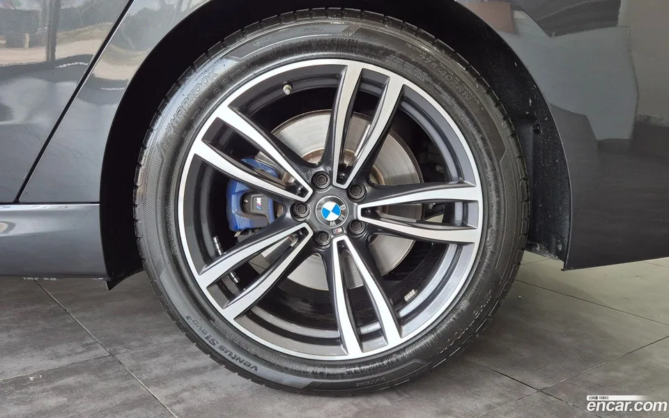 BMW 6 Series GT 620d M 2024 — миниатюра 2