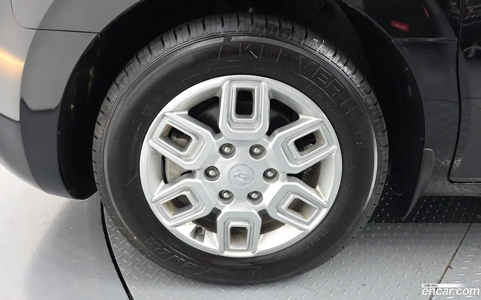 Hyundai Staria 9 2022 — миниатюра 2