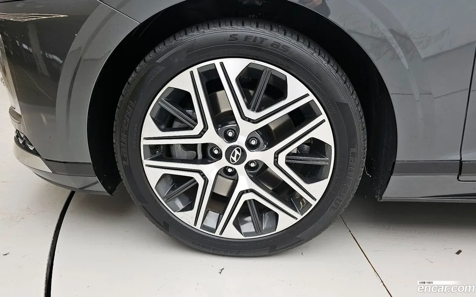 Hyundai Grandeur 3.5 4WD 2023 — миниатюра 2