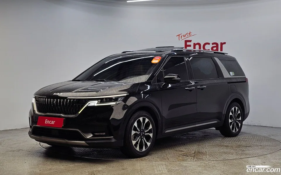 Kia Carnival 9 2022 — фото 1, купить с доставкой в Москву