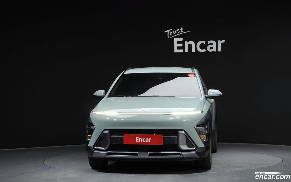 Hyundai Kona Hybrid 2023 — миниатюра 3