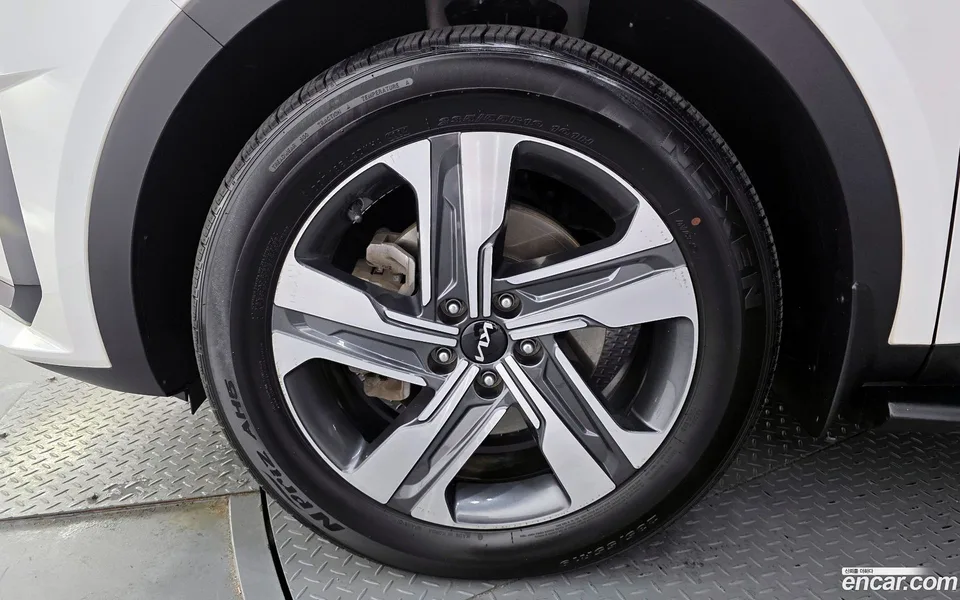 Kia Sorento HEV 1.6 2WD 2022 — миниатюра 2