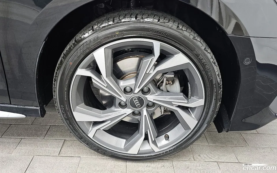 Audi A3 (8Y) 40 TFSI 2023 — миниатюра 2