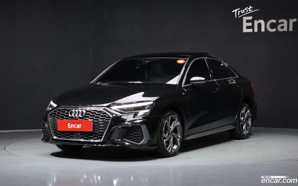 Audi A3 (8Y) 40 TFSI 2023 — фото 1, купить с доставкой в Москву