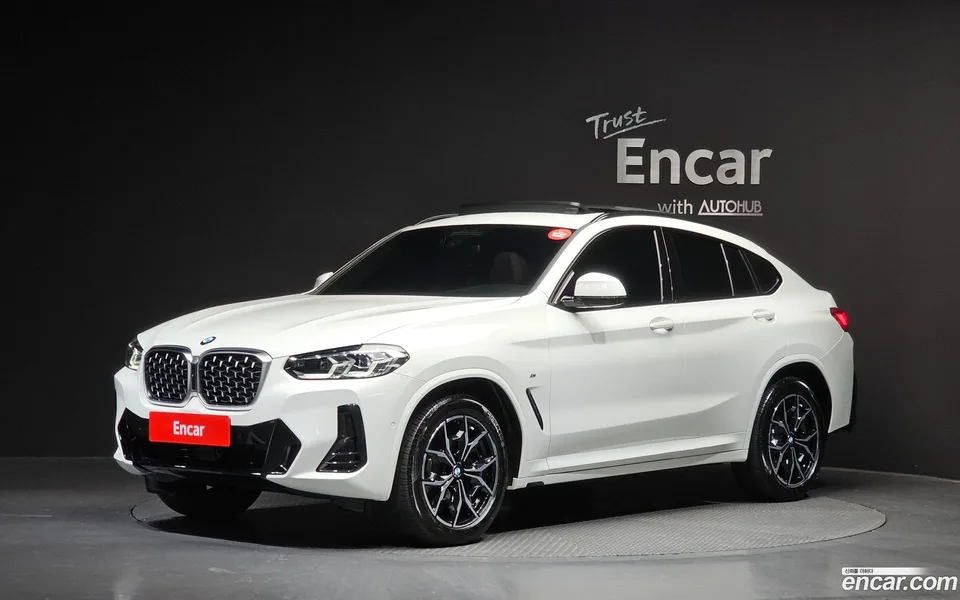 BMW X4 xDrive20i M 2024 — фото 1, купить с доставкой в Москву