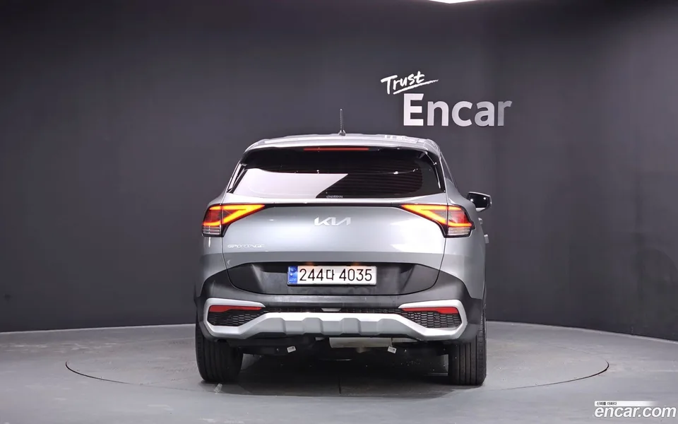 Kia Sportage 2.0 2WD 2023 — миниатюра 4