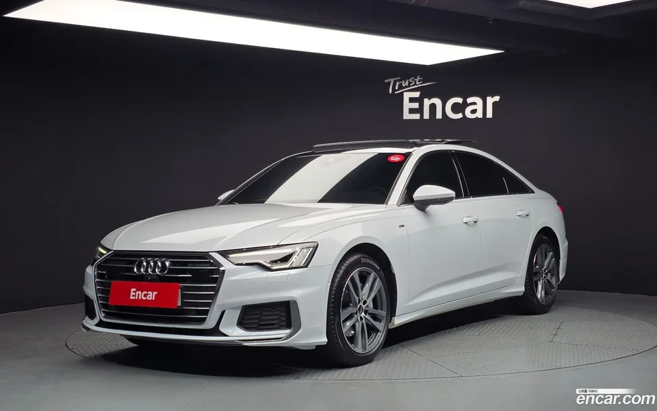 Audi A6 45 TFSI 2022 — фото 1, купить с доставкой в Москву