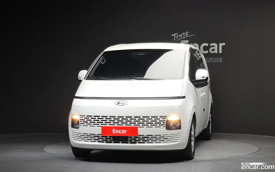 Hyundai Staria 5 2022 — миниатюра 3