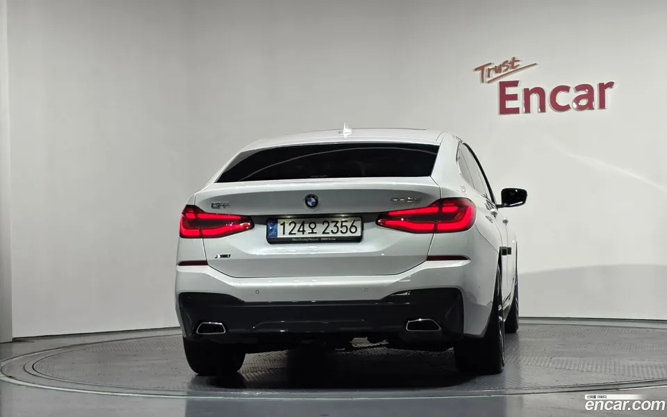 BMW 6 Series GT 620d xDrive M 2022 — миниатюра 4
