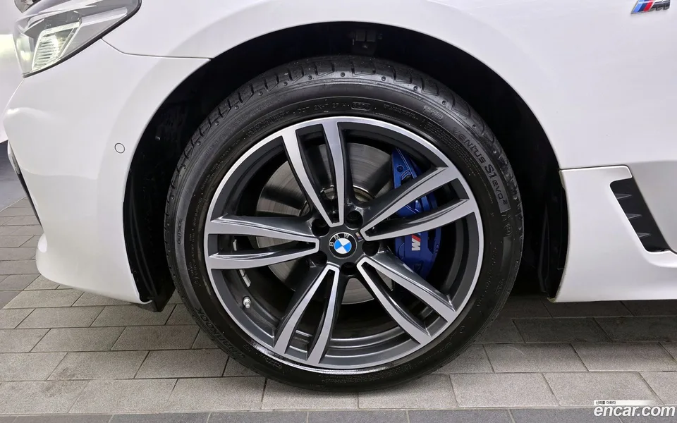 BMW 6 Series GT 620d xDrive M 2022 — миниатюра 5
