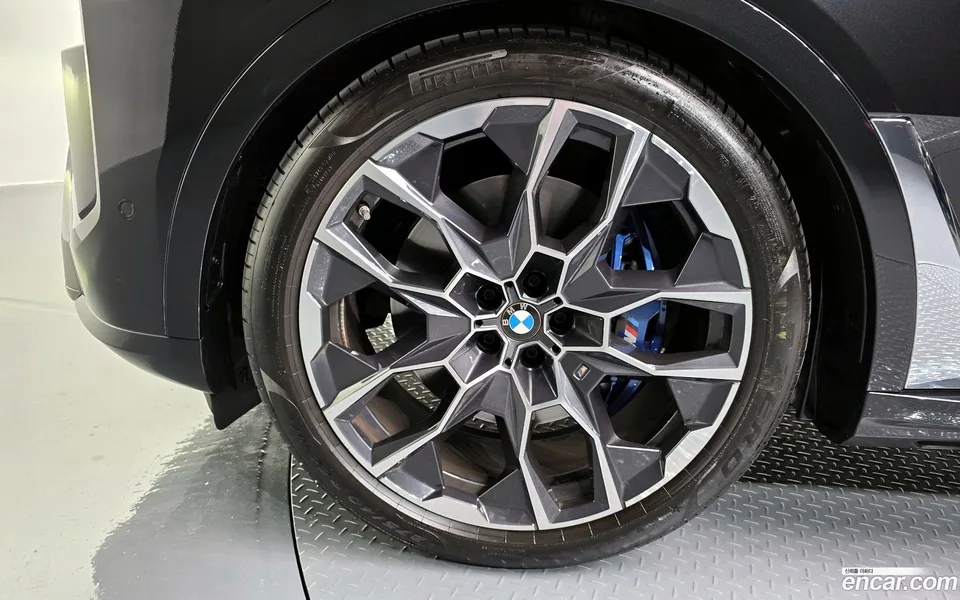 BMW X7 xDrive 40i M 6 2024 — миниатюра 5