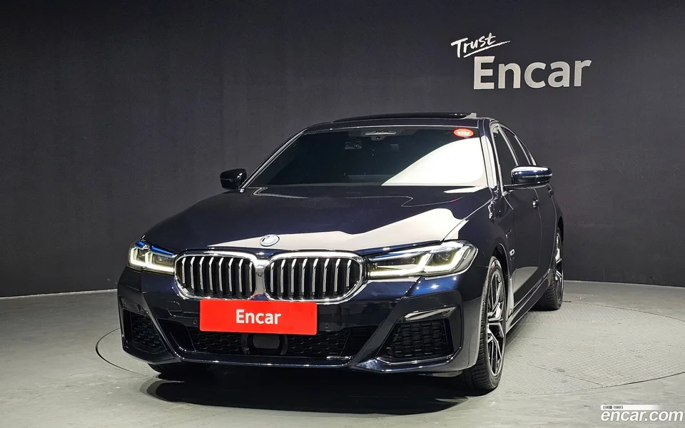 BMW 5 Series 530e M 2023 — миниатюра 3