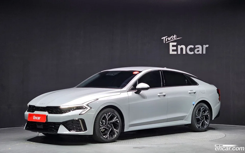 Kia K5 Hybrid 2025 — фото 1, купить с доставкой в Москву