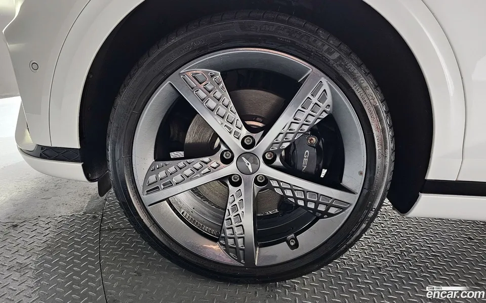 Genesis GV70 2.5T AWD 2022 — миниатюра 2