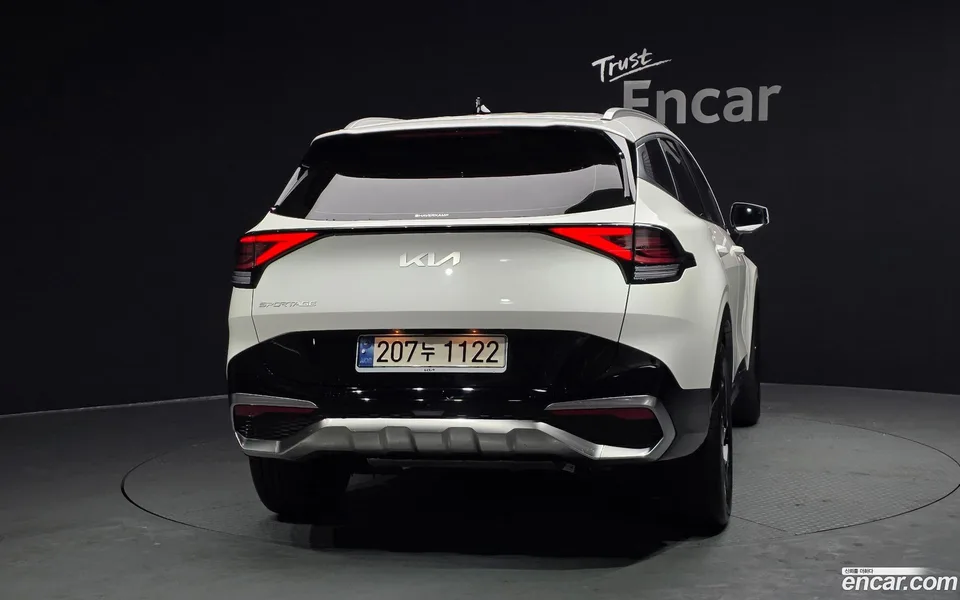 Kia Sportage 1.6 2WD 2023 — миниатюра 4