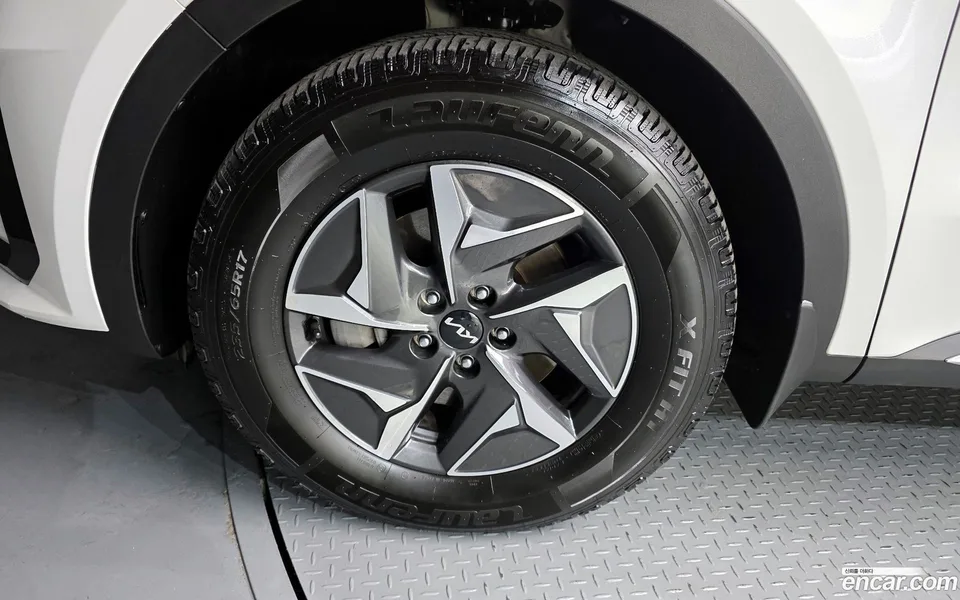 Kia Sorento HEV 1.6 4WD 2022 — миниатюра 2