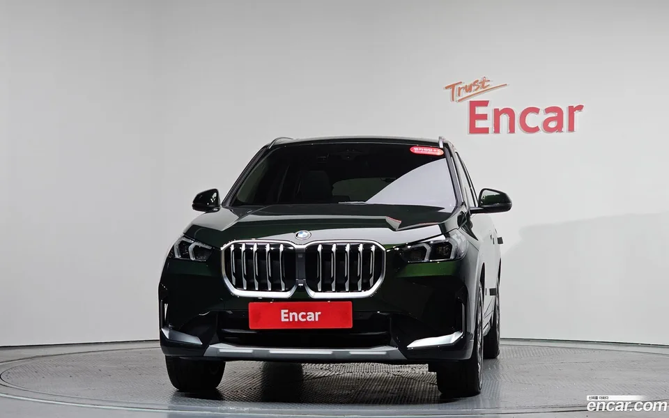 BMW X1 xDrive 20i xLine 2024 — миниатюра 3