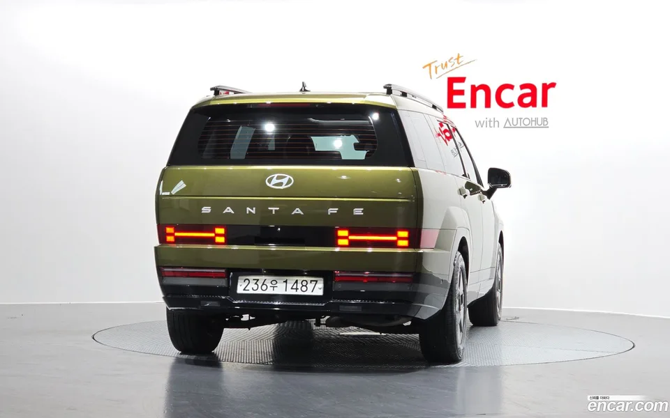 Hyundai SantaFe HEV 1.6 2WD 2023 — миниатюра 4