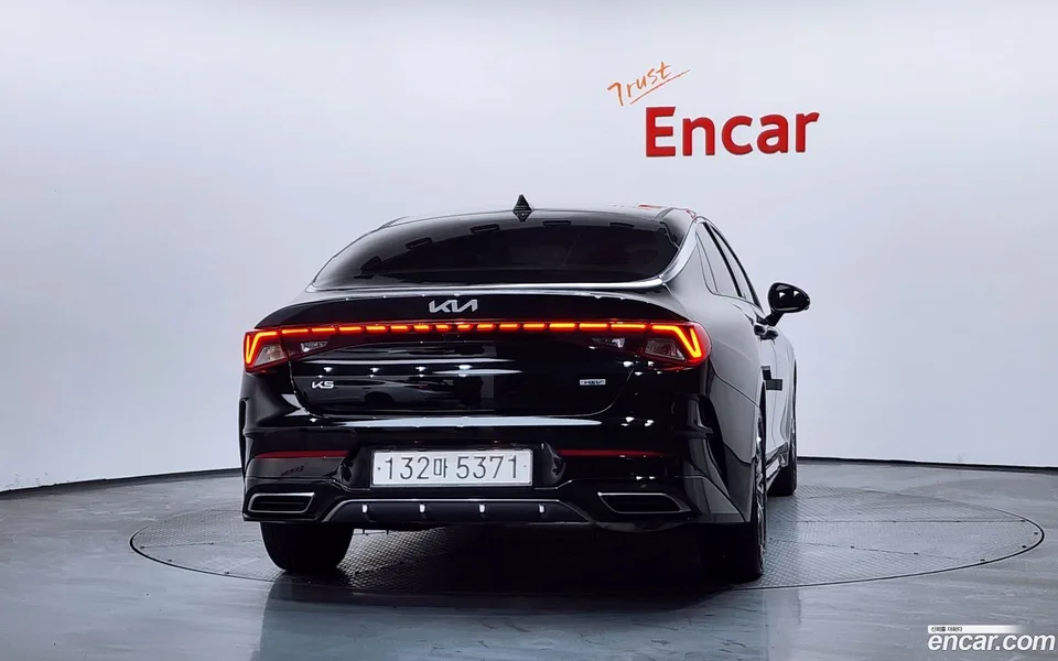 Kia K5 Hybrid 2023 — thumbnail 4