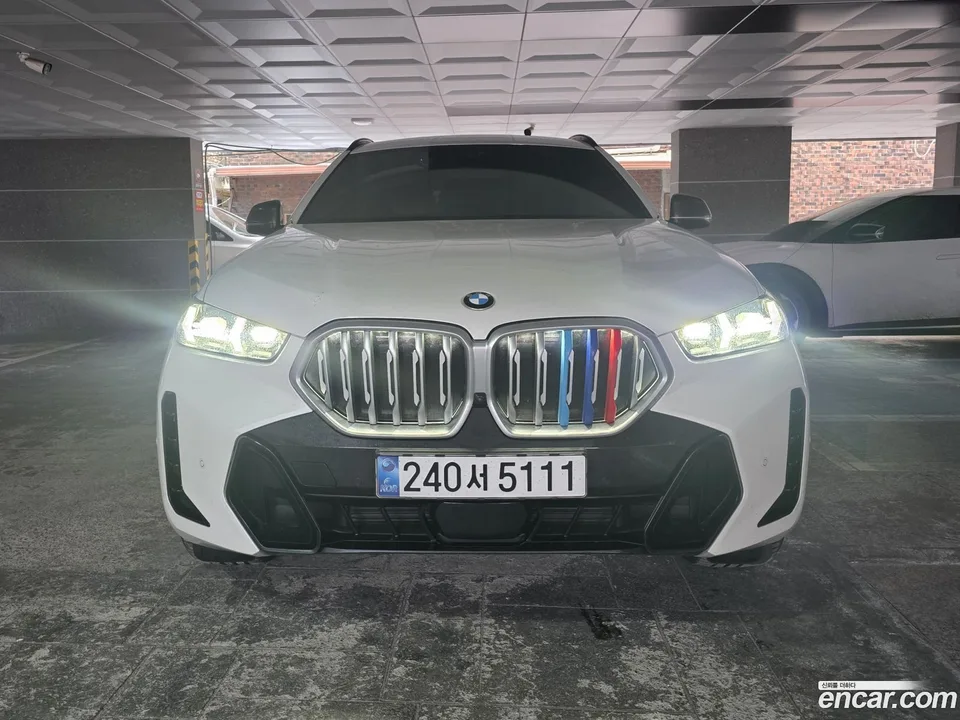 BMW X6 xDrive40i M 2024 — фото 1, купить с доставкой в Москву
