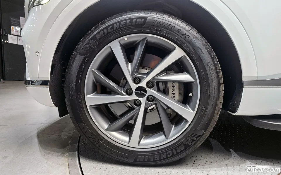 Genesis GV80 2.5T 2WD 2024 — миниатюра 2