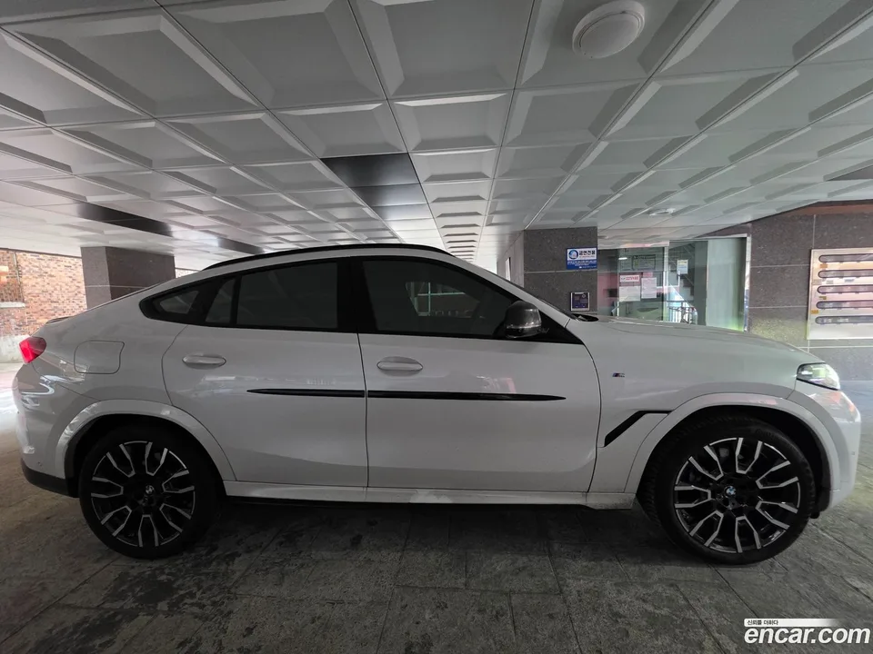 BMW X6 xDrive40i M 2024 — миниатюра 2