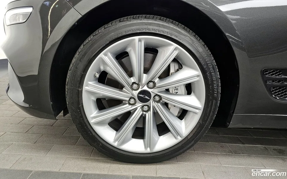 Genesis G70 2.5T 4WD 2023 — миниатюра 2
