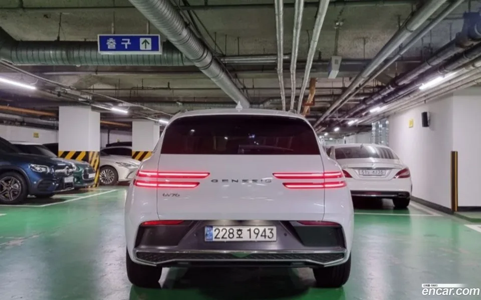 Genesis GV70 2.5T 2WD 2024 — миниатюра 4