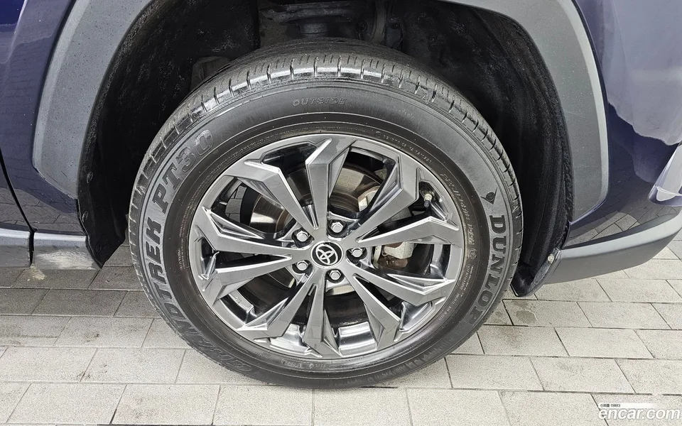 Toyota RAV4 2.5 4WD 2022 — миниатюра 5