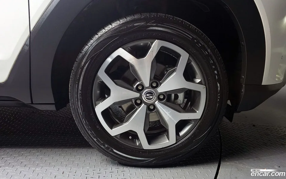 KG Mobility Torres 1.5 2WD 2022 — миниатюра 2