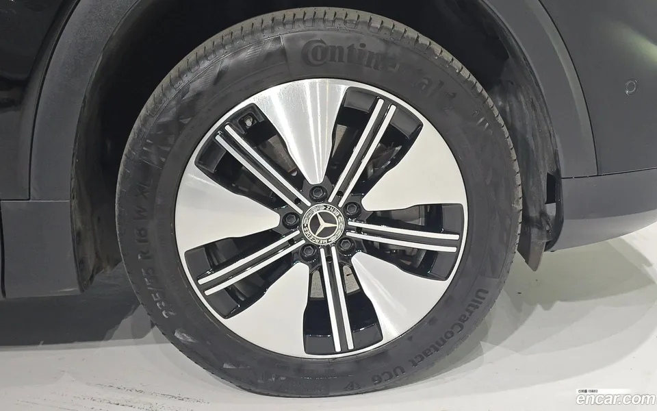 Mercedes-Benz EQB EQB300 4MATIC 2024 — миниатюра 5
