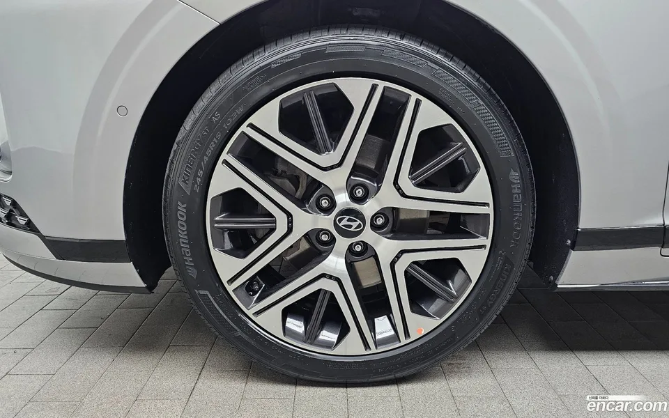 Hyundai Grandeur 2.5 2WD 2023 — миниатюра 2