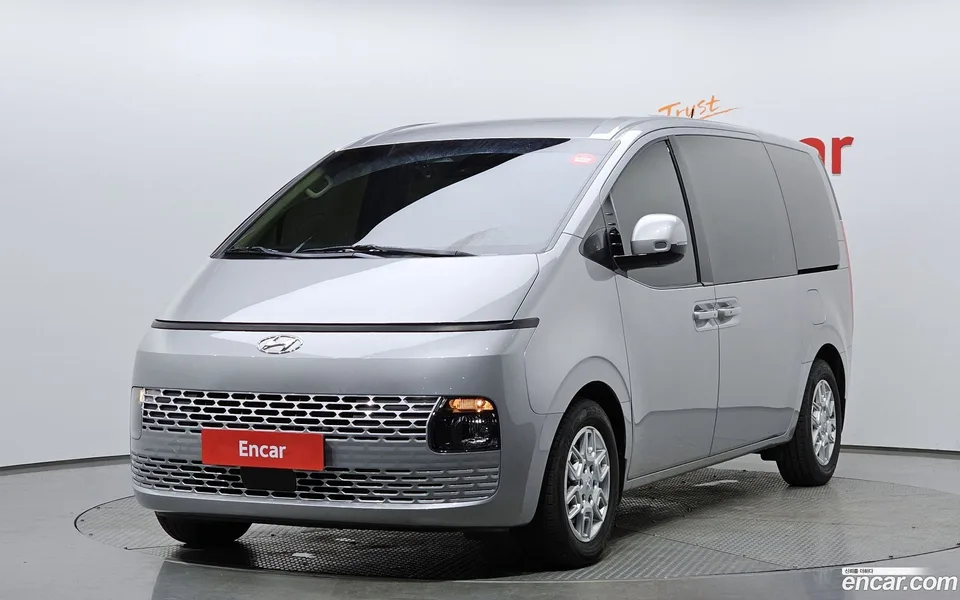 Hyundai Staria 4WD 9 2022 — фото 1, купить с доставкой в Москву