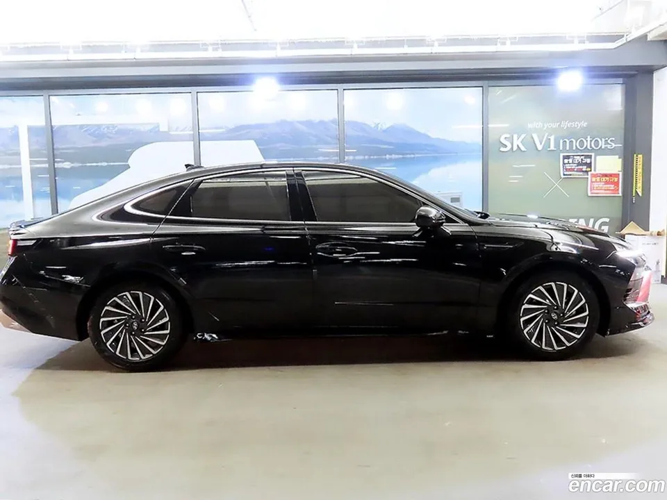 Hyundai Sonata The Edge Hybrid 2023 — миниатюра 3