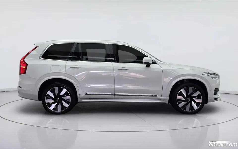 Volvo XC90 T8 2024 — миниатюра 3