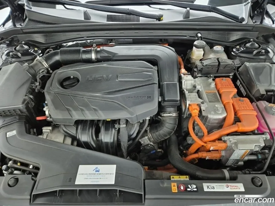 Kia K5 Hybrid 2023 — thumbnail 2