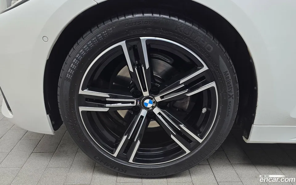 BMW 4 Series 420i M 2022 — миниатюра 2