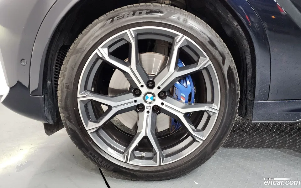 BMW X6 xDrive40i M 2022 — миниатюра 5