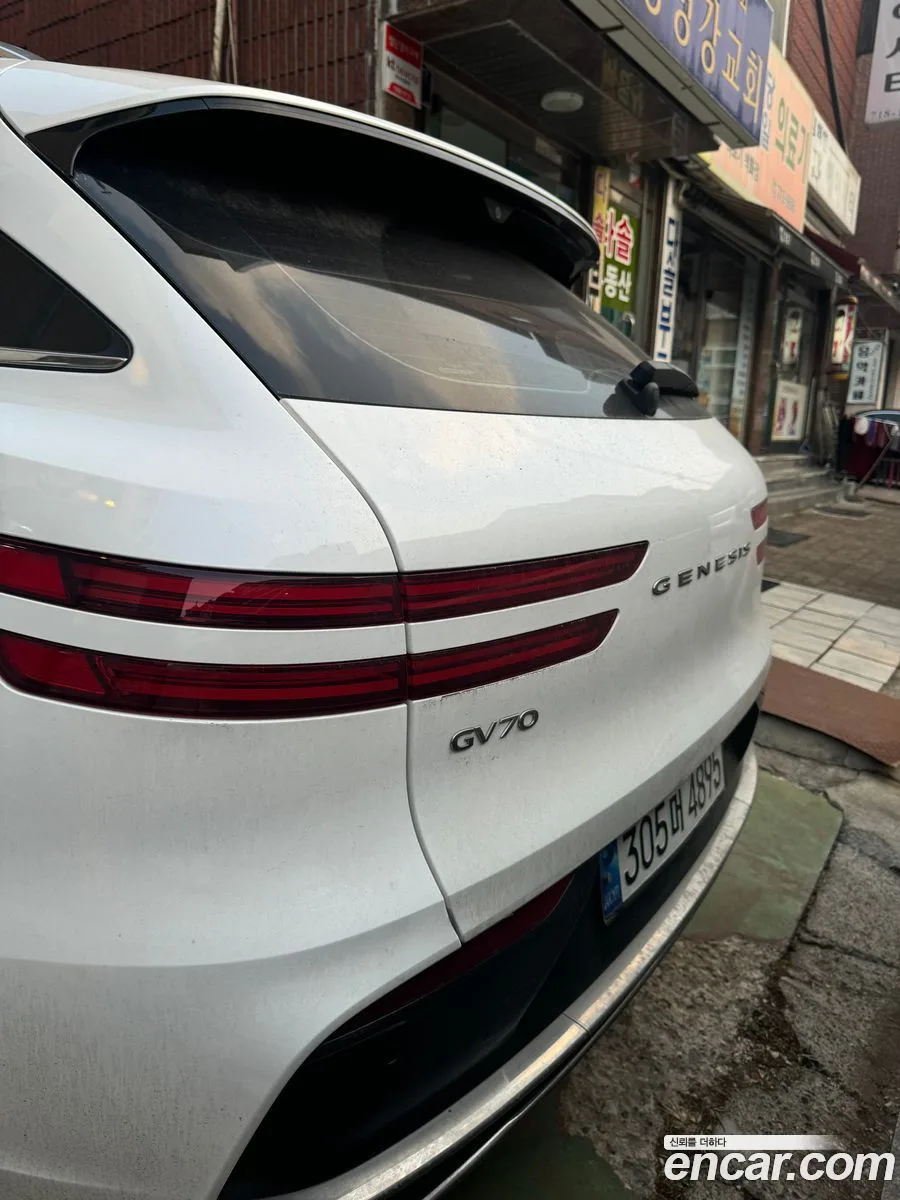 Genesis GV70 2.5T 2WD 2025 — миниатюра 4