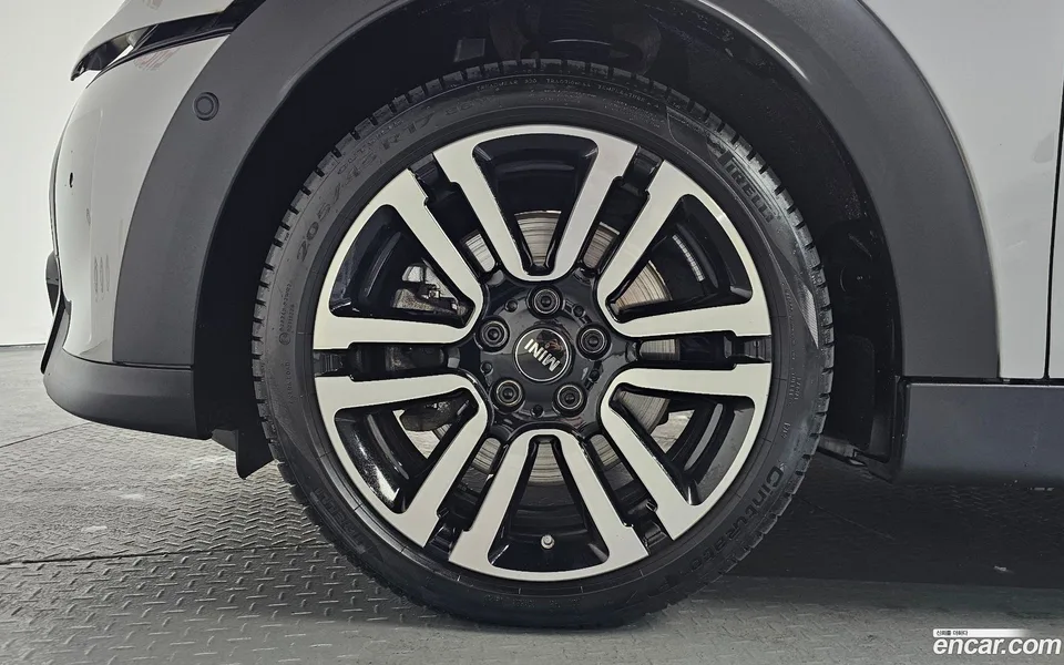 MINI Cooper S 5 2023 — миниатюра 2