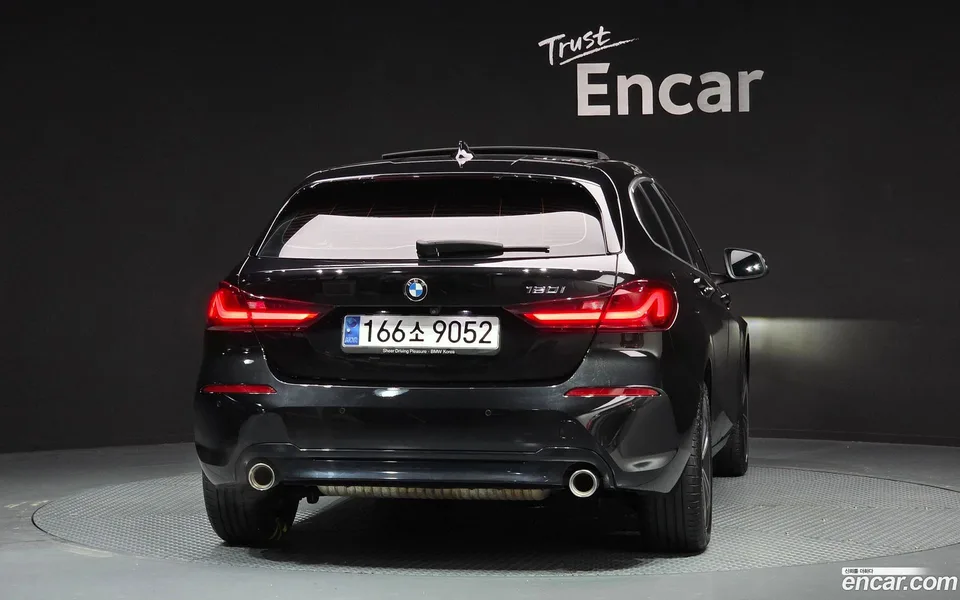 BMW 1 Series 120i 2022 — миниатюра 4